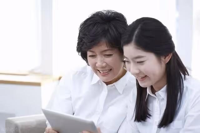 兒媳在婆家不幹活小姑子氣憤吵架,婆婆怒:我生病她守我7天你呢