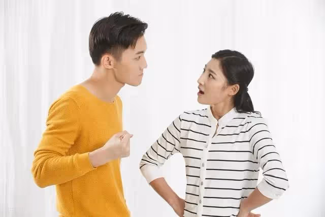 兒媳在婆家不幹活小姑子氣憤吵架,婆婆怒:我生病她守我7天你呢