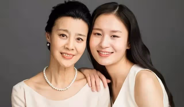 兩次拒絕照顧坐月子,我生病住院時,才明白兒媳為啥總衝著我笑