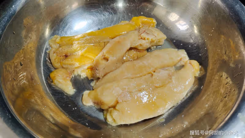 豆腐和它天生一對,一碗全是高蛋白!花小錢燉一碗,營養極好,美味妙不可言