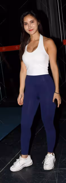 街頭穿瑜伽褲的美女:她們肥胖的身材盡顯自信與美麗,成為城市最搶眼的風景