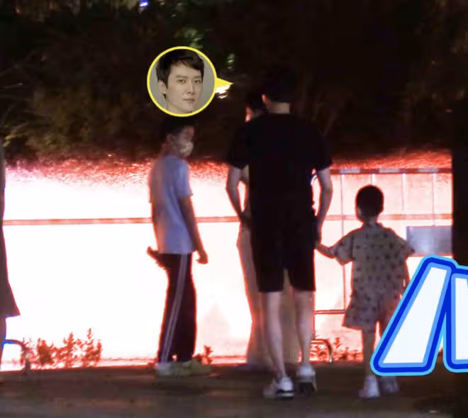 馮紹峰帶兒子看燈光秀,4歲想想氣質在線,牽手爸爸保姆像一家人