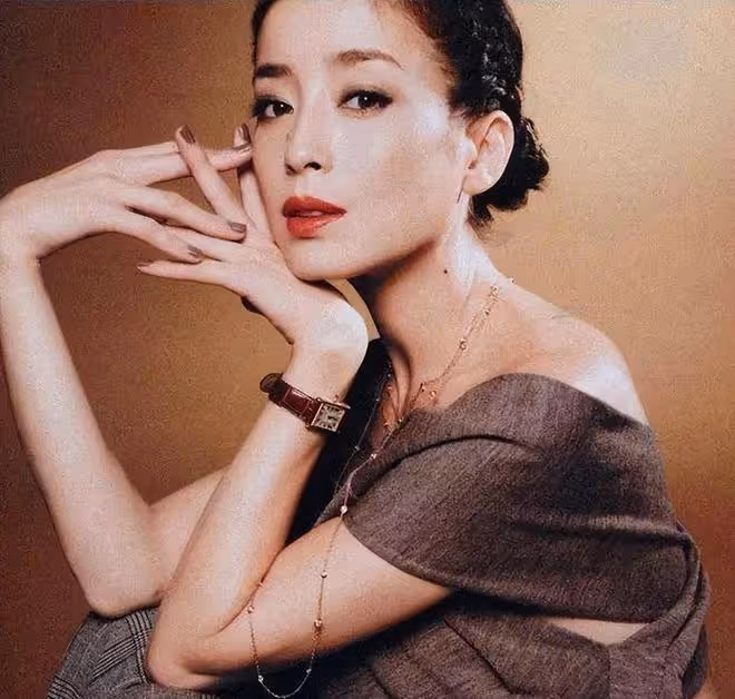 宮澤理惠日本美強慘,11歲被母親送上導演的床,27歲回國逆風翻盤