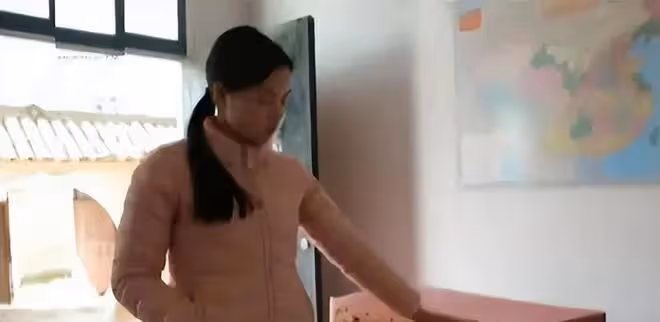 1992年,湖北夫妻在5歲女兒面前自殺,23年後女兒開館提取父母DNA