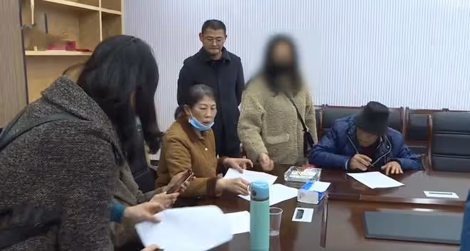 房子徵收款200萬，兒子全部占為己有，老人竟吃老鼠藥選擇自盡