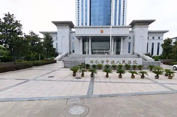 14年老太橫穿馬路喪命,先後4輛車碾壓而過,為何兇手不只4人