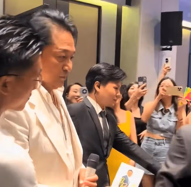 馬景濤這是怎麼了?演出期間做歪嘴動作,網友懷疑他中風面癱