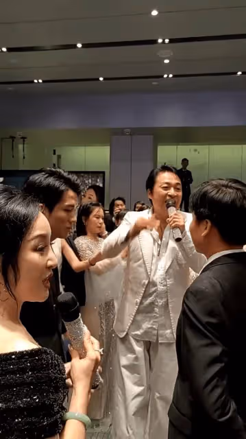 馬景濤這是怎麼了?演出期間做歪嘴動作,網友懷疑他中風面癱