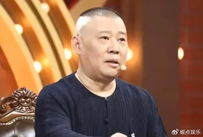 65歲趙本山在鄉村別墅宴客,穿萬元衣服下廚,新劇疑似內涵郭德綱