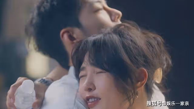 《驕陽伴我》簡冰離婚後懷孕三月,不料閨蜜和前夫搞一塊,太狗血