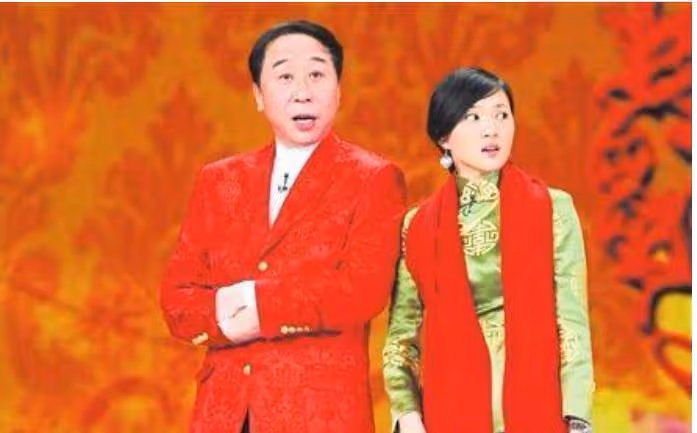 他上舞台33次,老婆成了他的專職司機,兒子30歲如今事業有成