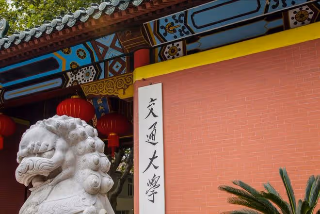 回顧河南女博士患癌需80萬換肝,丈夫為離婚下跪:放我條生路