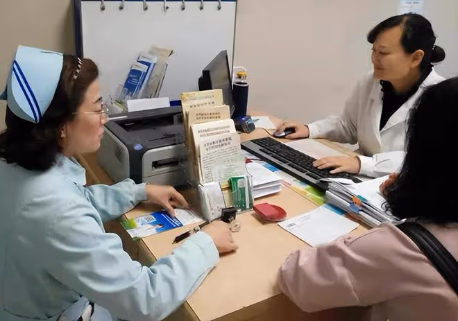 回顧河南女博士患癌需80萬換肝,丈夫為離婚下跪:放我條生路