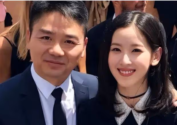 馬爾他偶遇章澤天母女,被曝花100萬請家庭教師,7歲女兒罕見曝光