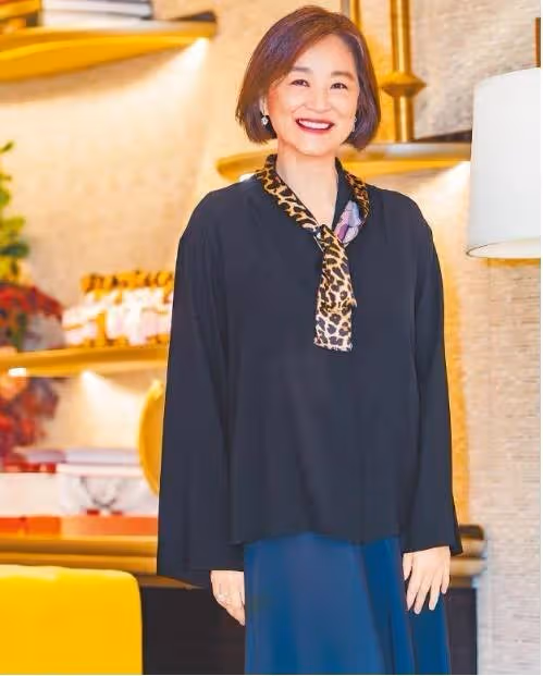 被酸老了有皺紋！66歲林青霞罕曝心聲：「美女稱號，把我壓得喘不過氣」如今坦然接受：我可以老了