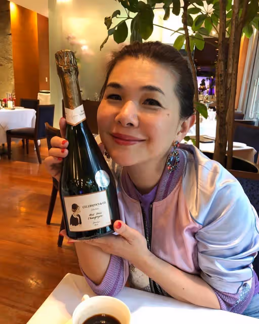 斷開豪門婚3年!歌壇天后定居台灣「砸4億買豪宅接母同住」 好友郭台銘「點出1句」根本神預言