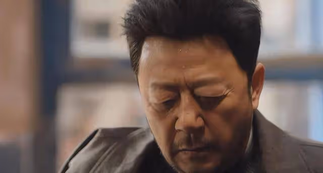 好傢夥!央視《父輩的榮耀》被官媒點評,言辭犀利,句句可稱一絕