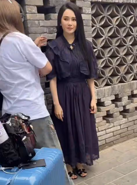 伊能靜容貌再遭質疑,人中違和嘴巴變歪,疑似出現整容後遺症