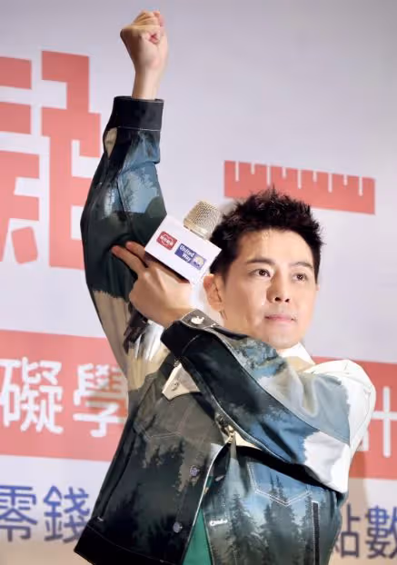 林志穎車禍後身體恢復僅7成,右手至今舉不高,目前靠信念堅持