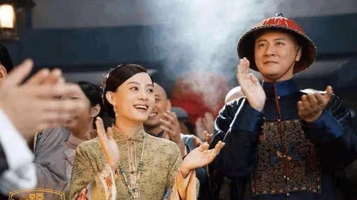 他因長相被林心如說丑，無戲可拍當了6年老師，今被孫儷再次帶火