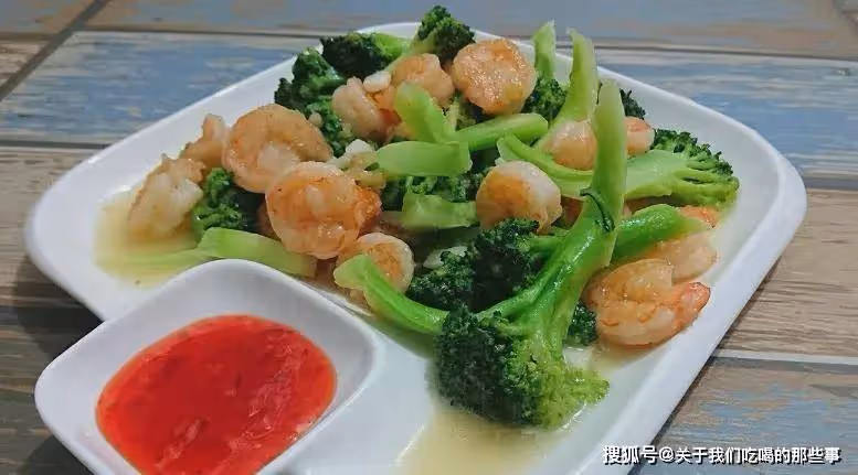 秋天是長個「黃金期」,多給孩子吃3種食物,高鈣高蛋白,別錯過