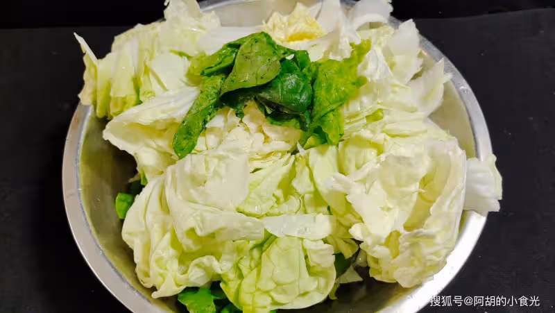 腐竹和它完美搭配,不愧是「秋季蔬菜之王」!脆脆的、更營養,補水防燥好菜