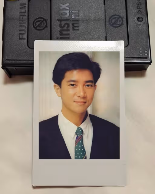 粉絲為陳百強打掃墓地送生日蛋糕,Danny65歲冥誕不寂寞