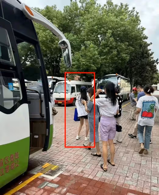 楊穎 黃曉明被曝加入學校家長群!微信號曝光,小海綿名字也首次公開!