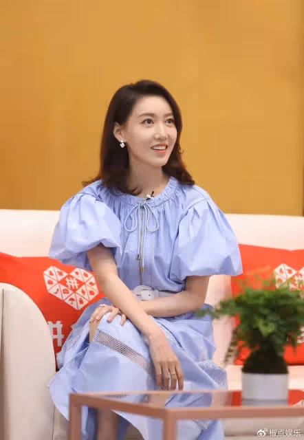 神似高圓圓,婉拒蘇有朋,當紅時隱婚生子,35歲憑「惡妾」翻紅