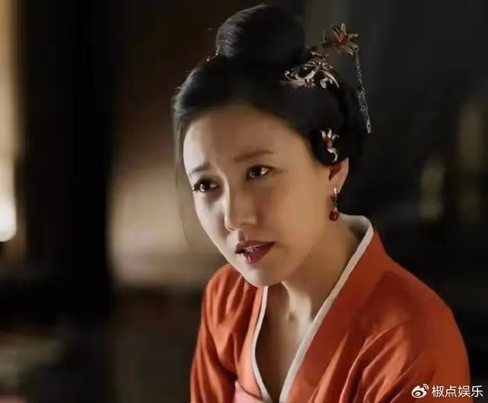 神似高圓圓,婉拒蘇有朋,當紅時隱婚生子,35歲憑「惡妾」翻紅