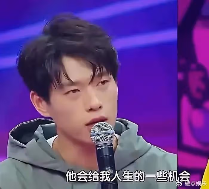 何炅人設崩塌反轉!網友曝光更多內情,憑這3大疑點,事情很不簡單