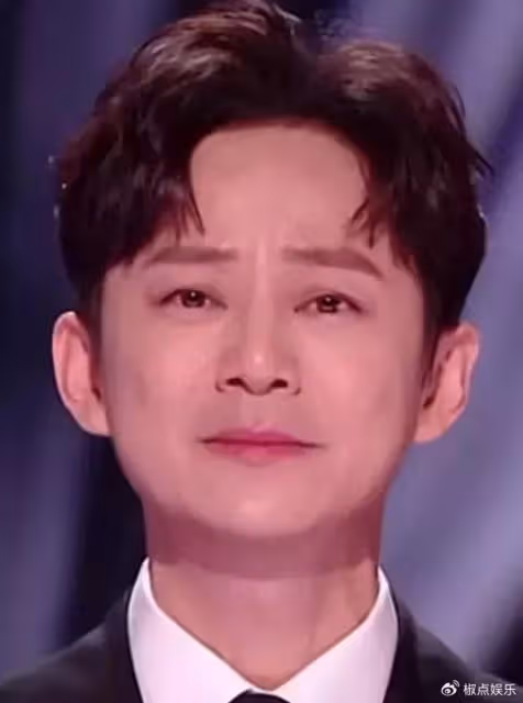 何炅人設崩塌反轉!網友曝光更多內情,憑這3大疑點,事情很不簡單