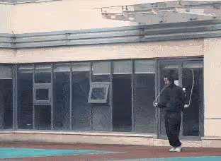 拒絕《愛情公寓》,靠戀情上熱搜,用演技賭人生的王傳君,怎麼變成這樣了?