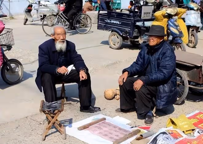 2014年,四川一還俗僧人當街砍死算命先生,兇手:他算得太准了