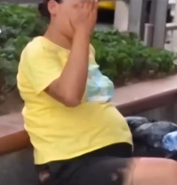2013年,重慶女博士流落街頭,身懷六甲且精神失常,她經歷了什麼