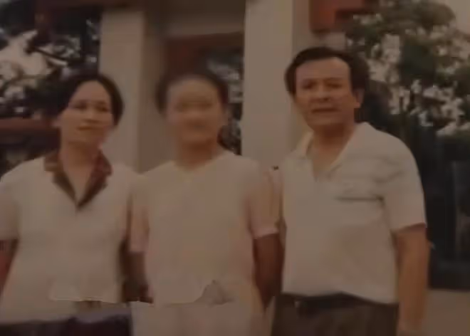 2013年,重慶女博士流落街頭,身懷六甲且精神失常,她經歷了什麼