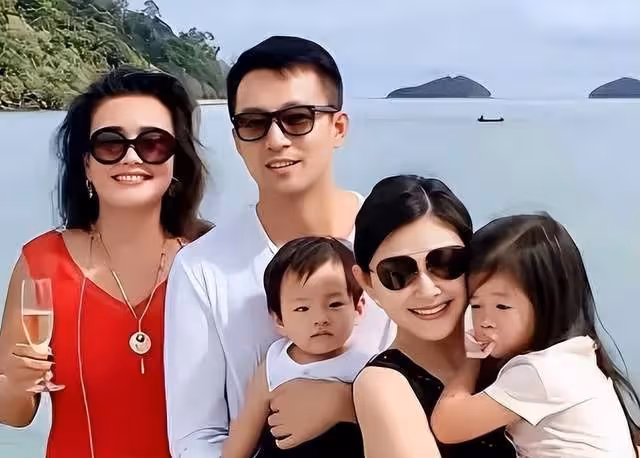 汪小菲一審敗訴後,中秋想約孩子出來一起聚餐被拒,大S回復很實在