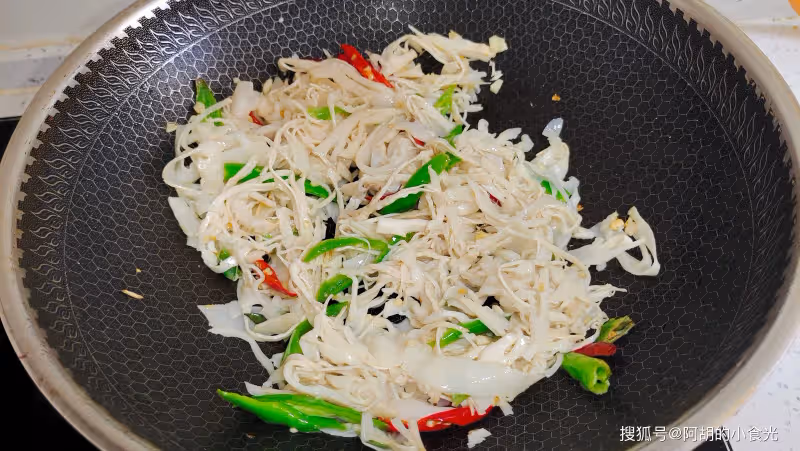 不愧是「菜中珍品」!無敵特脆嫩、特營養,和雞蛋炒一炒,一口吃到16種胺基酸