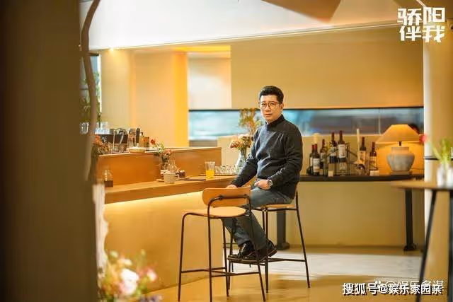 《驕陽伴我》簡冰驚釋放天性,主動舌吻盛陽,盛陽害羞狂洗冷水澡