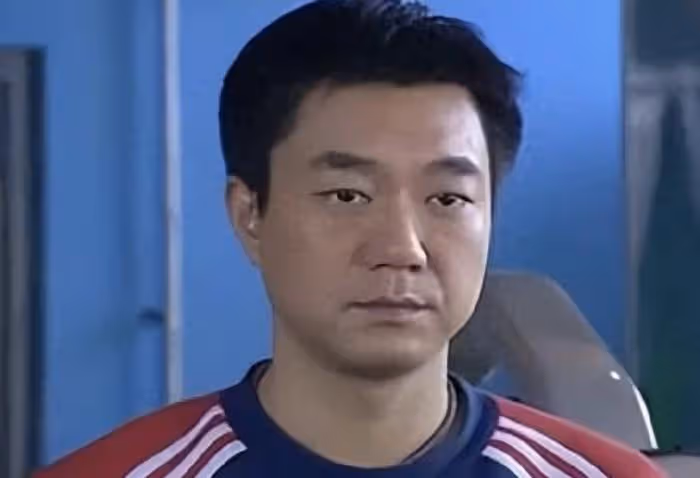 董勇:和前妻離婚後一度恐婚,卻在45歲被嫂子逼迫娶了小9歲嬌妻