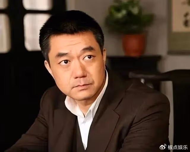 董勇:和前妻離婚後一度恐婚,卻在45歲被嫂子逼迫娶了小9歲嬌妻