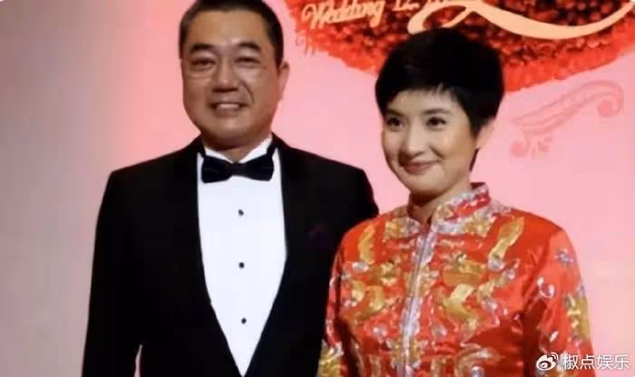 董勇:和前妻離婚後一度恐婚,卻在45歲被嫂子逼迫娶了小9歲嬌妻