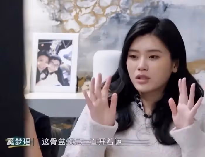 為嫁豪門女星能有多拼?陪看脫衣舞還親身上陣,懷孕先做親子鑑定