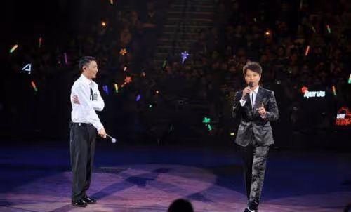 李克勤最無助時，「試探著」向劉德華借錢，5個字卻讓他記一輩子