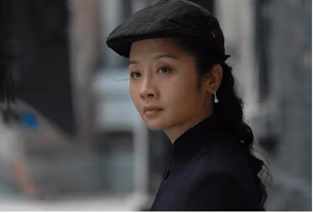 她用10年捧紅男子,男子卻轉身娶了秦海璐,如今揚眉吐氣成製片人