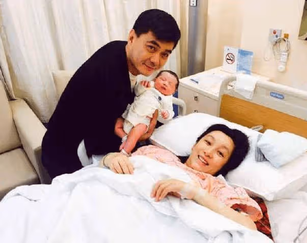 她用10年捧紅男子,男子卻轉身娶了秦海璐,如今揚眉吐氣成製片人