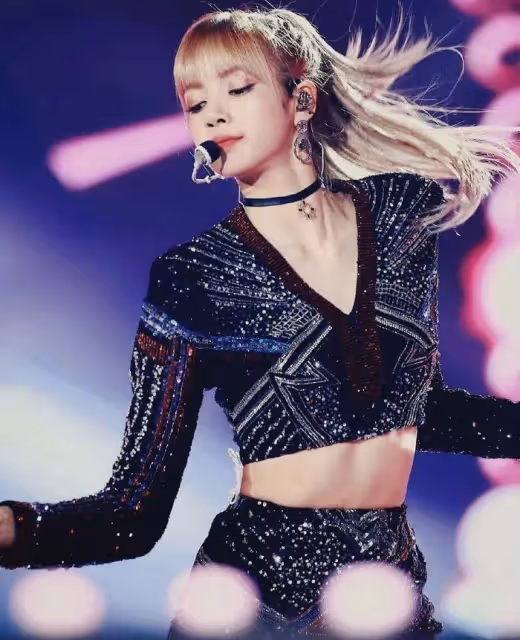 Lisa瘋馬秀風波愈演愈烈,最大粉絲站姐清號,官方回應被罵翻