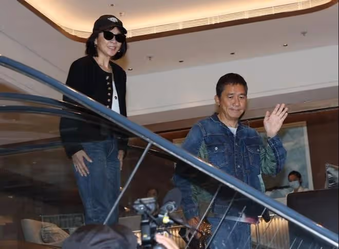劉嘉玲:一個不經意的舉動,卻意外曝光了和梁朝偉的真實相處現狀