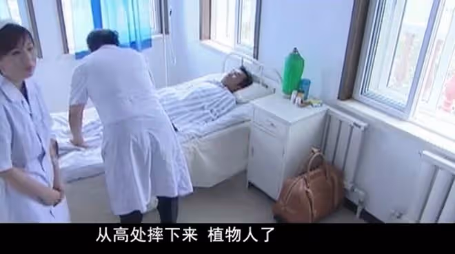 丈夫被連捅20刀，老婆卻和兇手戴綠帽解釋稱他坐牢後沒女人
