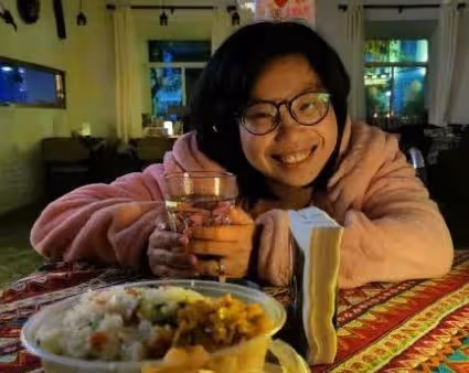 回顧:15年小伙不顧家人反對與企鵝病女友窮游全國,游出愛心路線